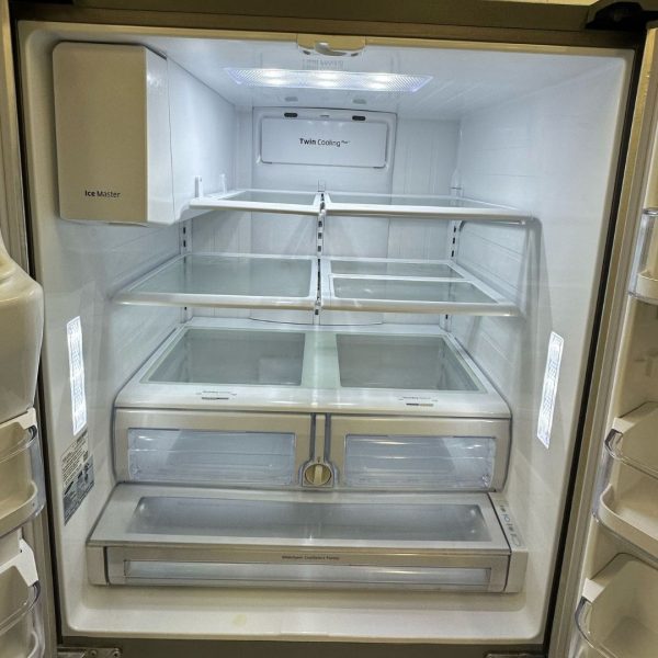 Used Samsung 36" Stainless Steel French Door Refrigerator – 28 Cu.Ft – Water & Ice Dispenser - Image 4
