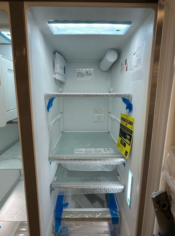 New Scratch & Dent Frigidaire Gallery 33" Side-by-Side Refrigerator – Stainless Steel – 22 Cu.Ft - Image 3
