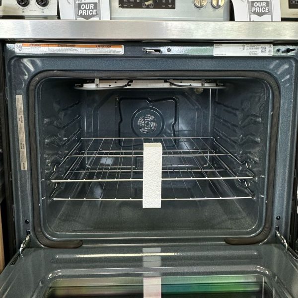 Whirlpool 30" Electric Range – Frozen Bake Tech – Scratch & Dent - Image 4