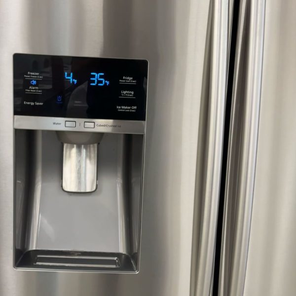 Used Samsung 36" Stainless Steel French Door Refrigerator – 28 Cu.Ft – Water & Ice Dispenser - Image 2