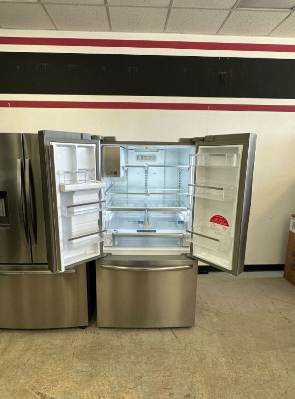 Frigidaire Gallery French Door Refrigerator – Dual Ice Maker – Fingerprint Resistant – Lightly Used - Image 2